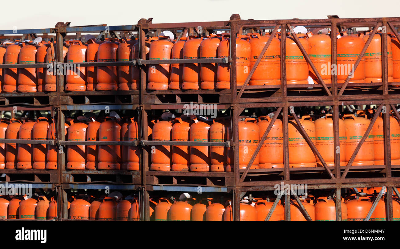 Les bouteilles de gaz propane dans un storage Banque D'Images