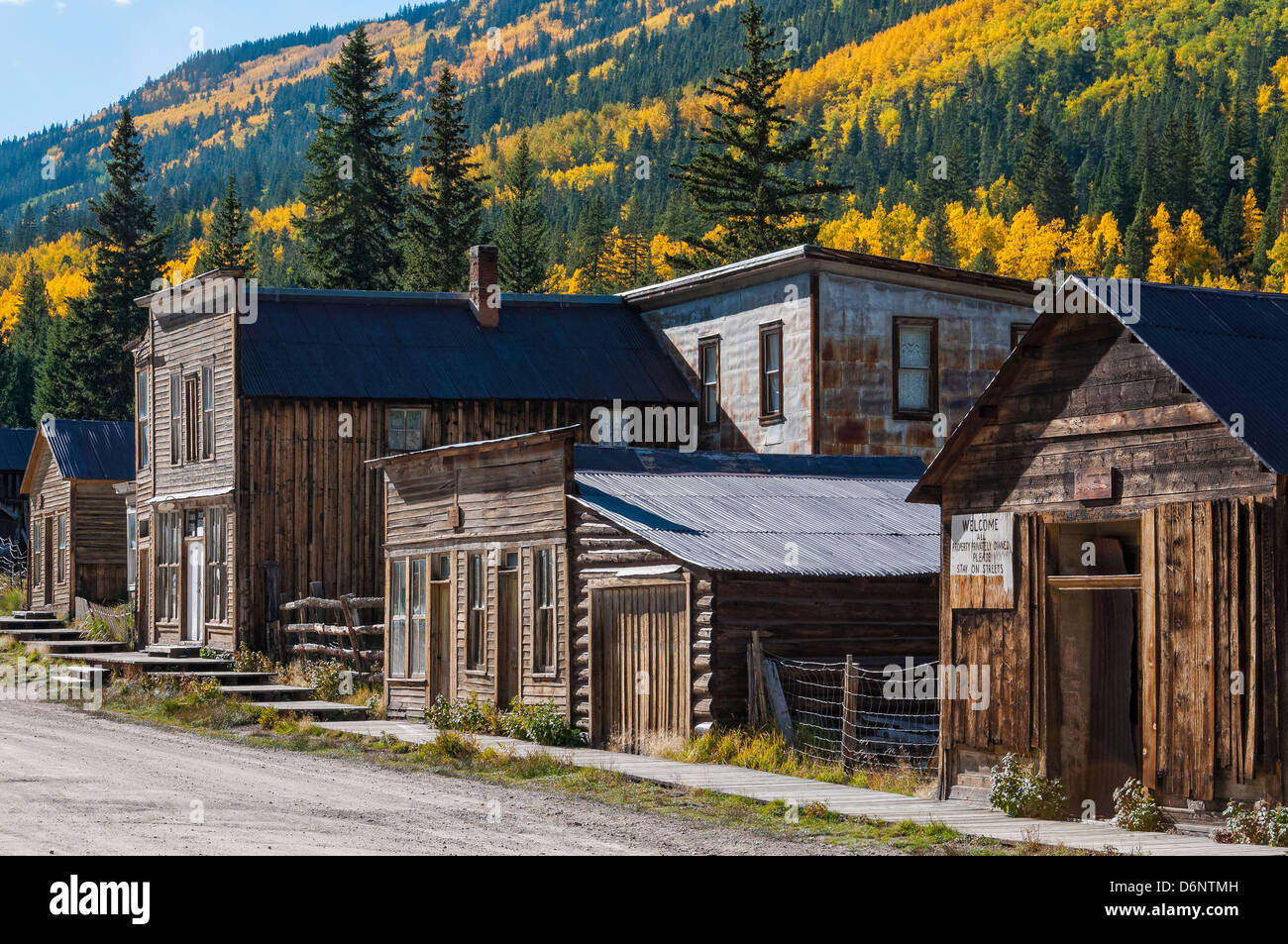 Bloc fantomatique avec feuillage automne Saint Elmo, Sawatch, Montagnes, Colorado. Banque D'Images