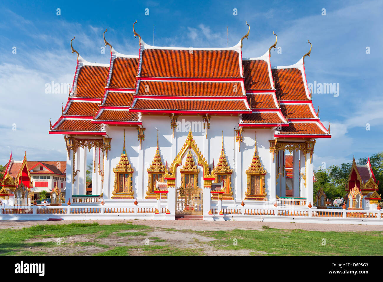 Karon Beach, Temple bouddhiste, l'île de Phuket, Phuket, Thaïlande, Asie du Sud, Asie Banque D'Images