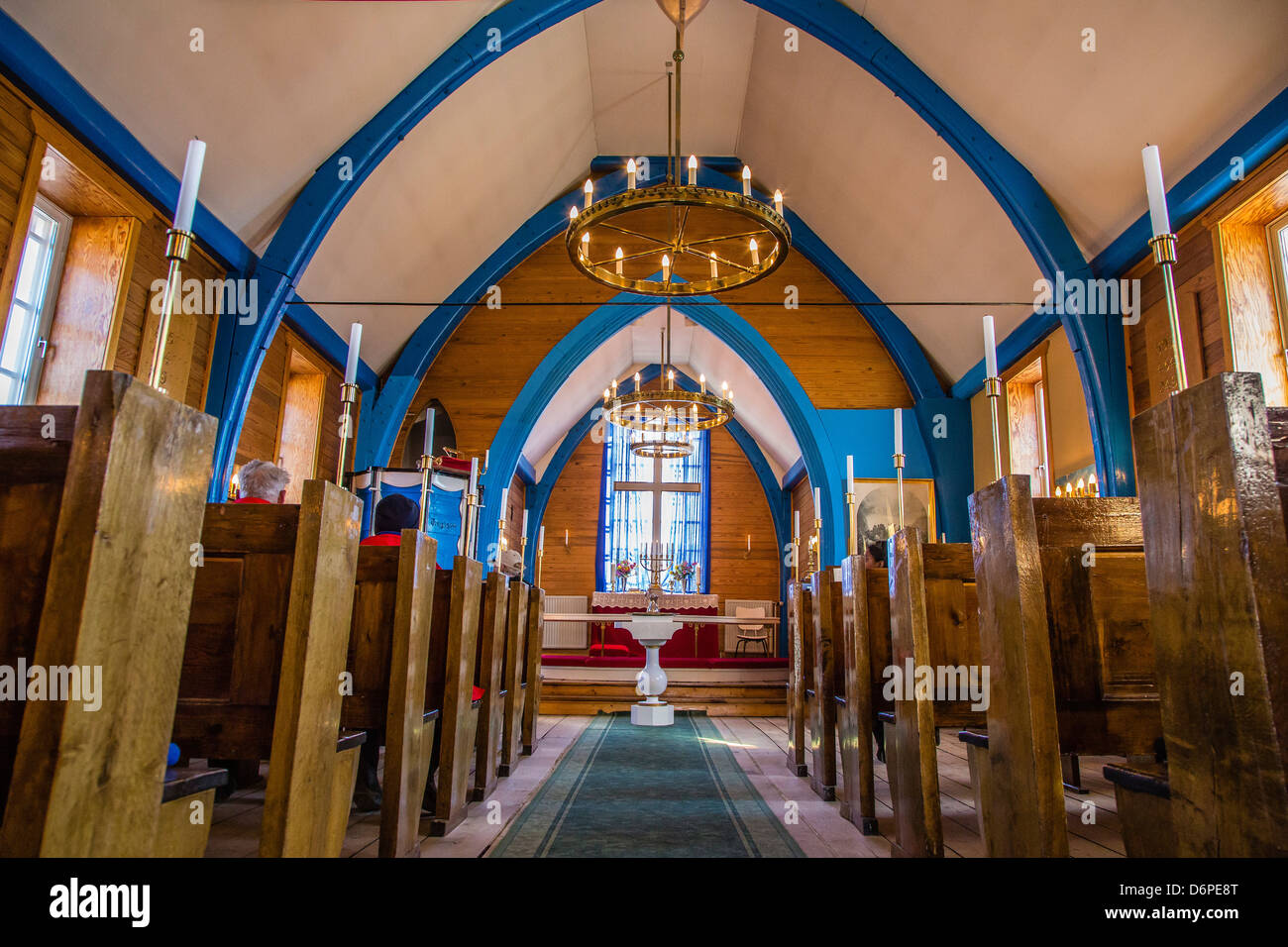 Village Inuit, église, Ittoqqortoormiit Scoresbysund, au nord-est du Groenland, les régions polaires Banque D'Images