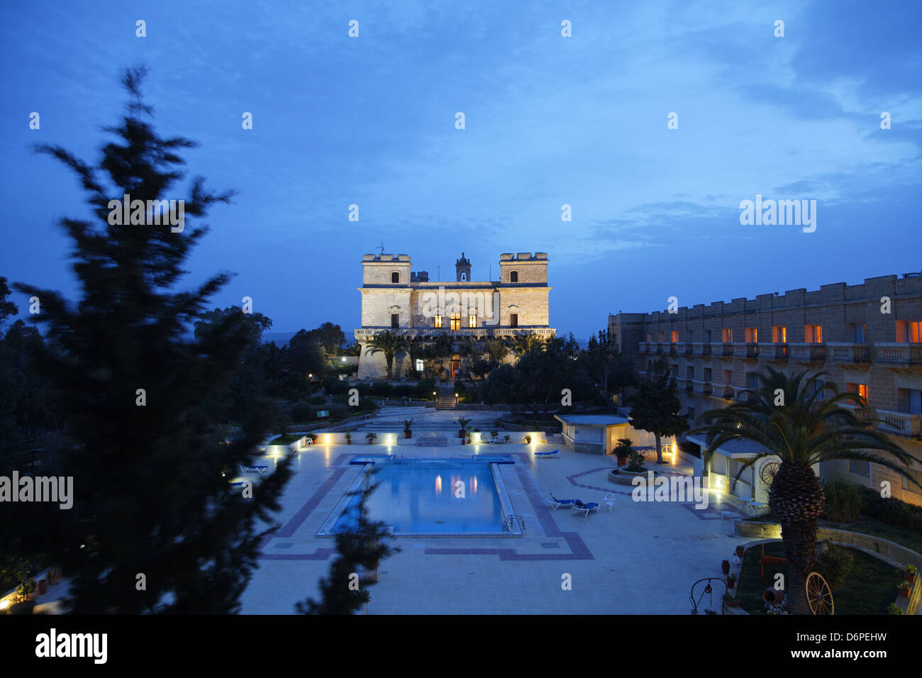 Malta Selmun Palace Hotel, lumières de la nuit paisible, harmonieux, de Malte, de Selmun Palace Hotel, Abendlichter friedlich, Harmonisch, Banque D'Images