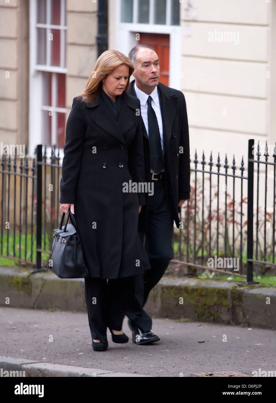 Gail Sheridan et Tommy Sheridan Les funérailles de Paul McBride QC, s'est tenue à St Aloysius' Church dans Garnethill Glasgow, Écosse - Banque D'Images