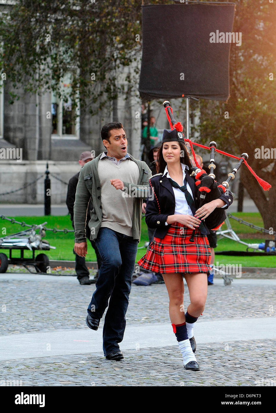 Salman Khan et Katrina Kaif une danse scène est filmée sur le plateau du nouveau film de Bollywood 'Ek Tha Tiger" à Trinity College Banque D'Images