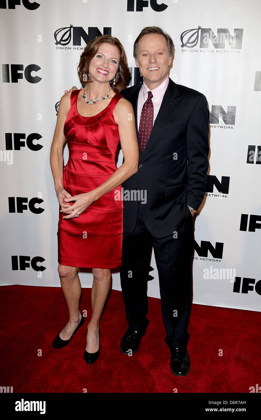 Tracy Toth, aka Tracy Gill, Brad Holbrook,aka Jim Haggerty SFI en 'Onion News Network' Saison 2 premiere événement au nouveau Musée Banque D'Images