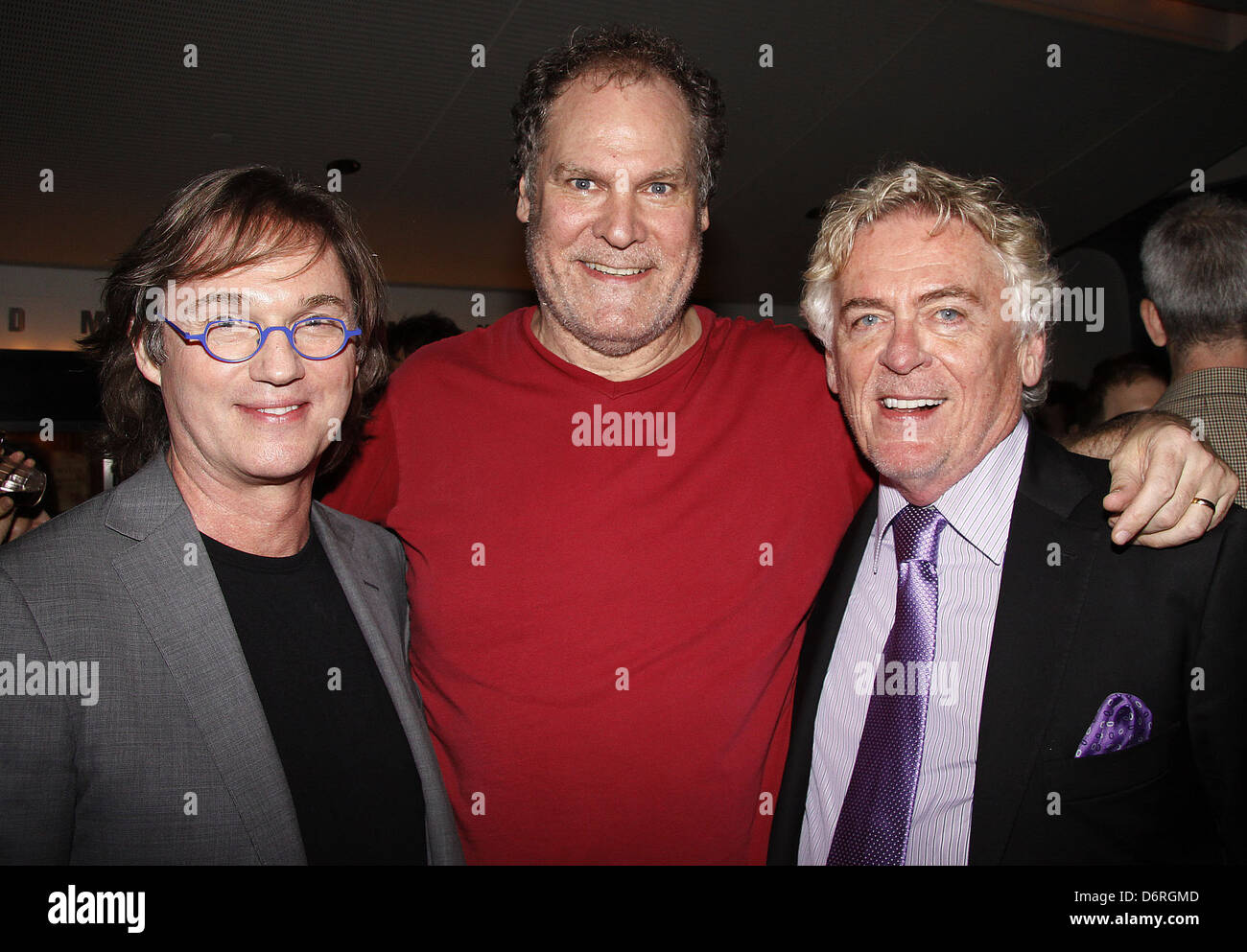 Richard Thomas, Jay O. Sanders et Daniel Davis Réception suivant la lecture de la 'jouer' Volpone, un avantage pour les Rouges Banque D'Images