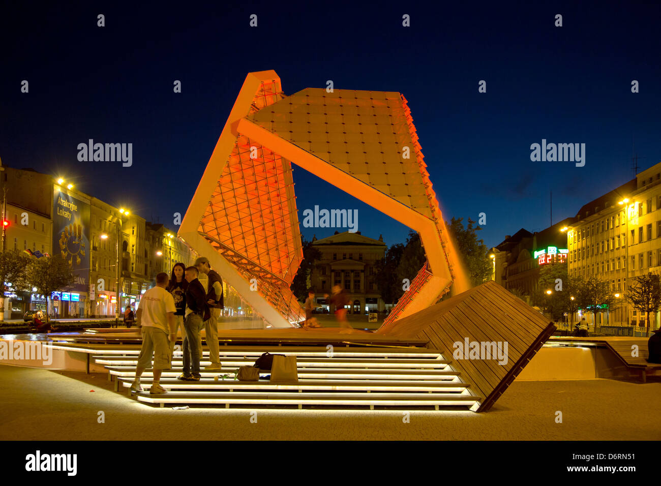 Poznan, Pologne, fontaine, qui a été construit pour l'UEFA fan zone sur plac Wolnosci Banque D'Images