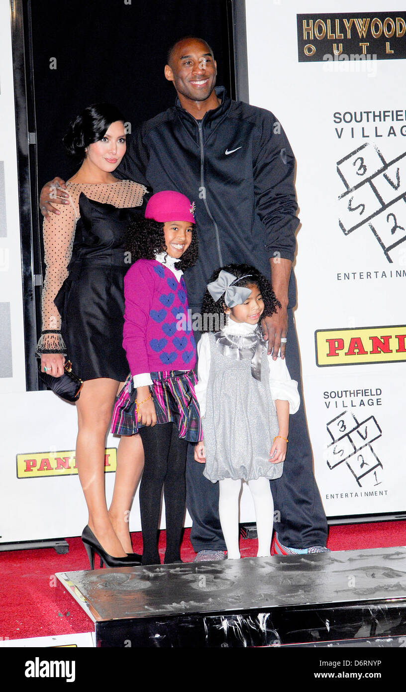 Kobe Bryant, sa femme Vanessa Bryant et leurs filles Natalia et Gianna Maria-Onore Los Angeles Lakers, Kobe Bryant, star Banque D'Images