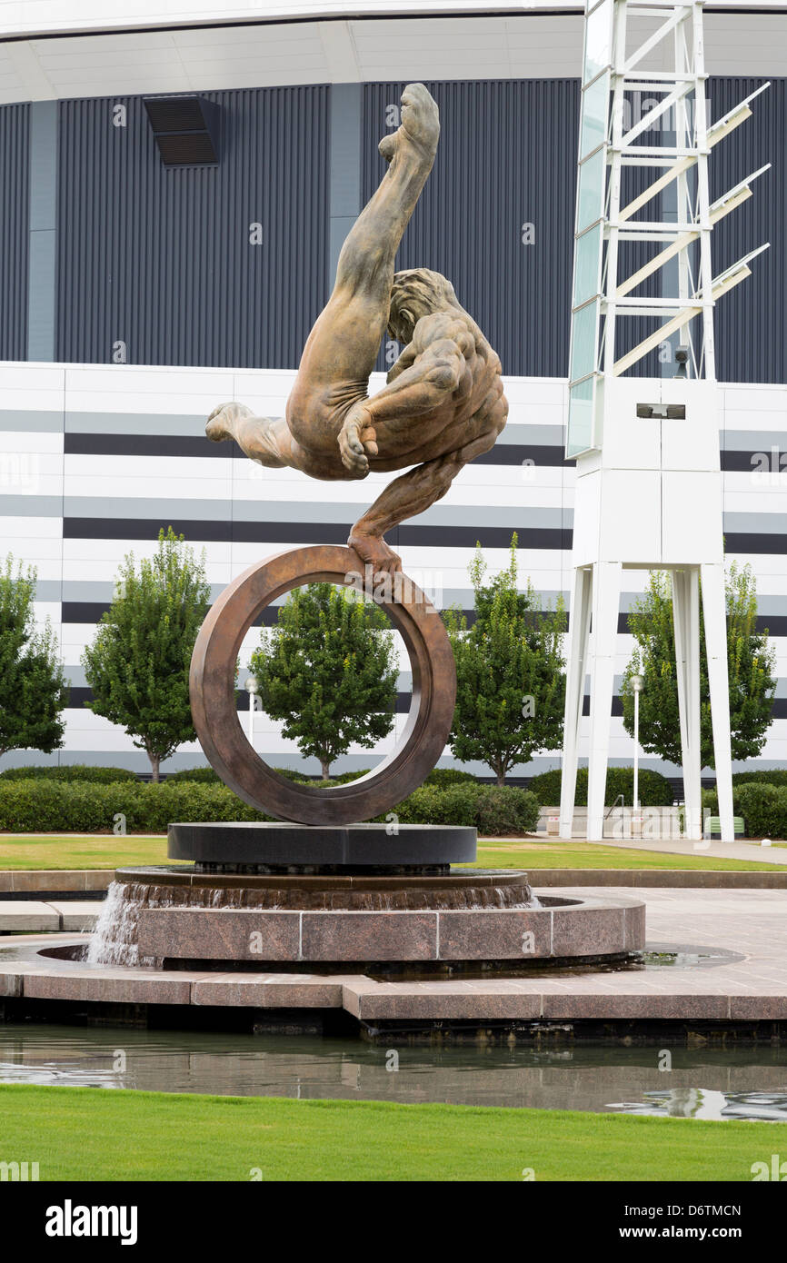 USA, Atlanta, Georgie, Flair à travers l'Amérique sculpture de Richard MacDonald, Georgia World Congress Center Banque D'Images