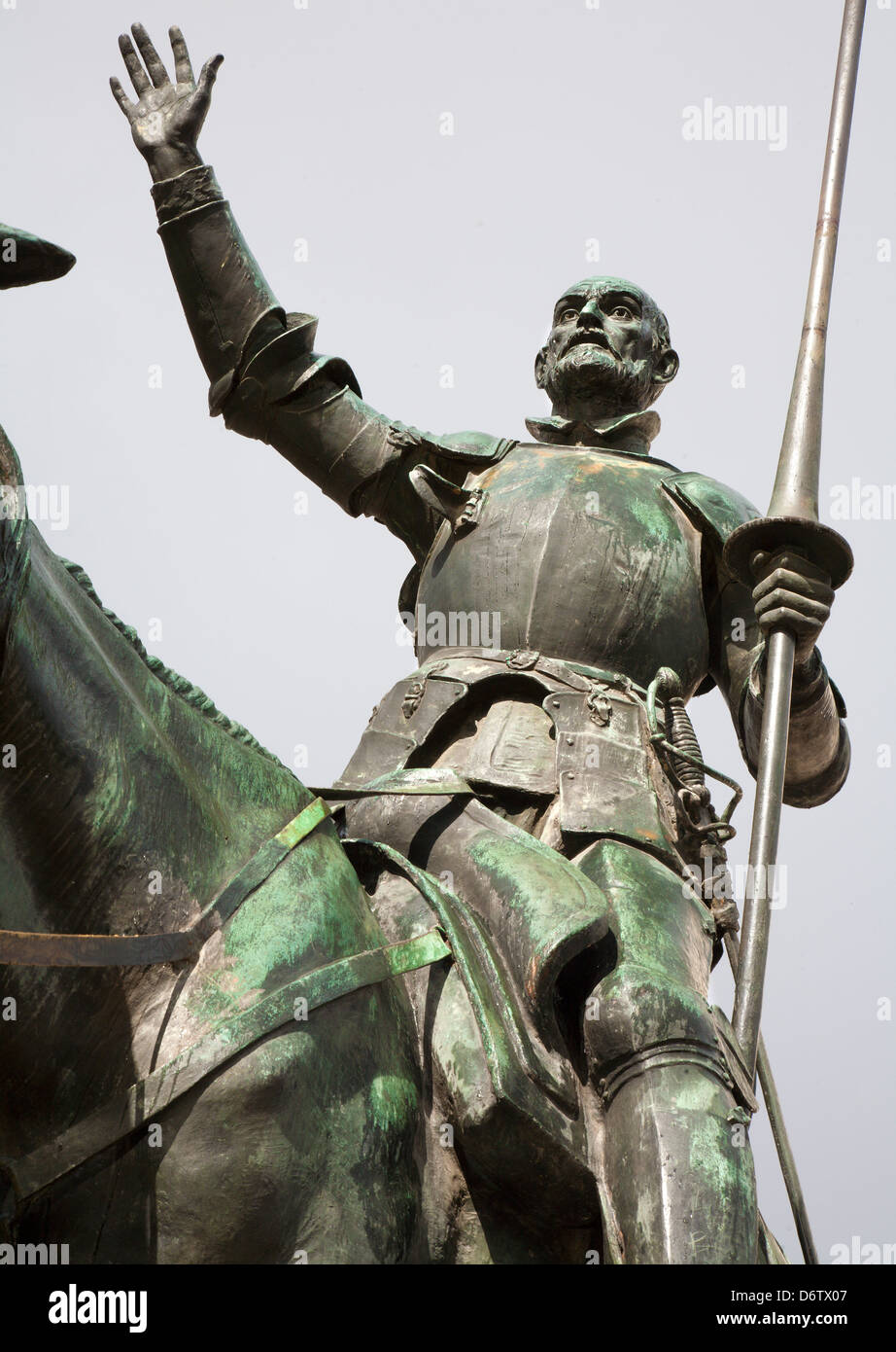 Madrid - statue de Don Quichotte de Cervantes memorial par le sculpteur Lorenzo Coullaut Valera (1925 - 1930) sur la Plaza Espana. Banque D'Images