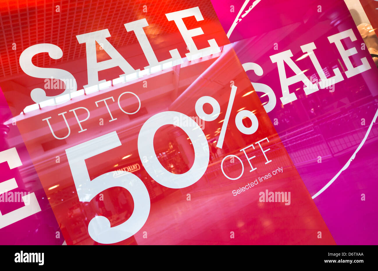 50 % off sale signs Banque D'Images