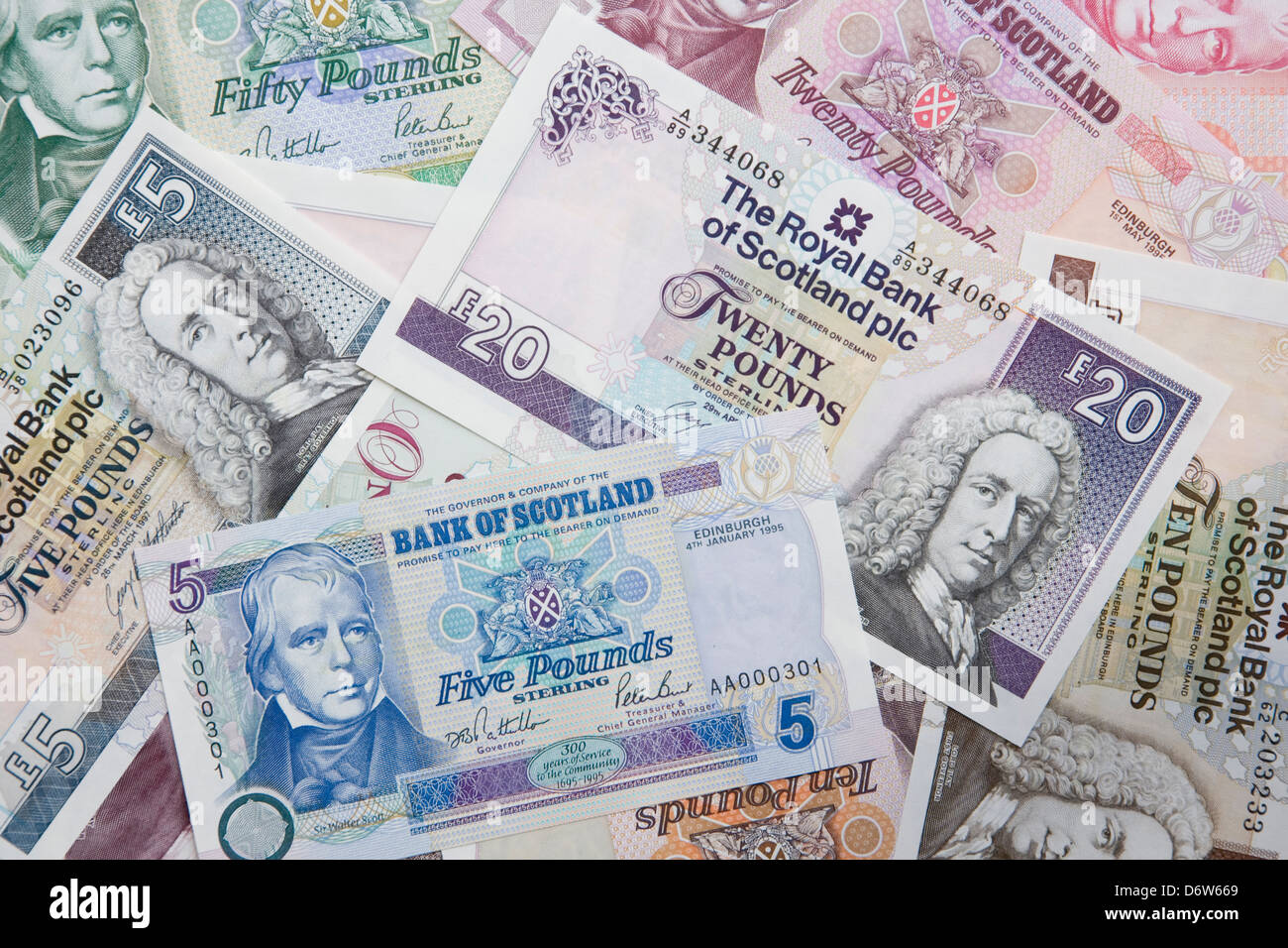 Billets écossais de différentes dénominations religieuses émises par la Bank of Scotland et la Royal Bank of Scotland. Banque D'Images
