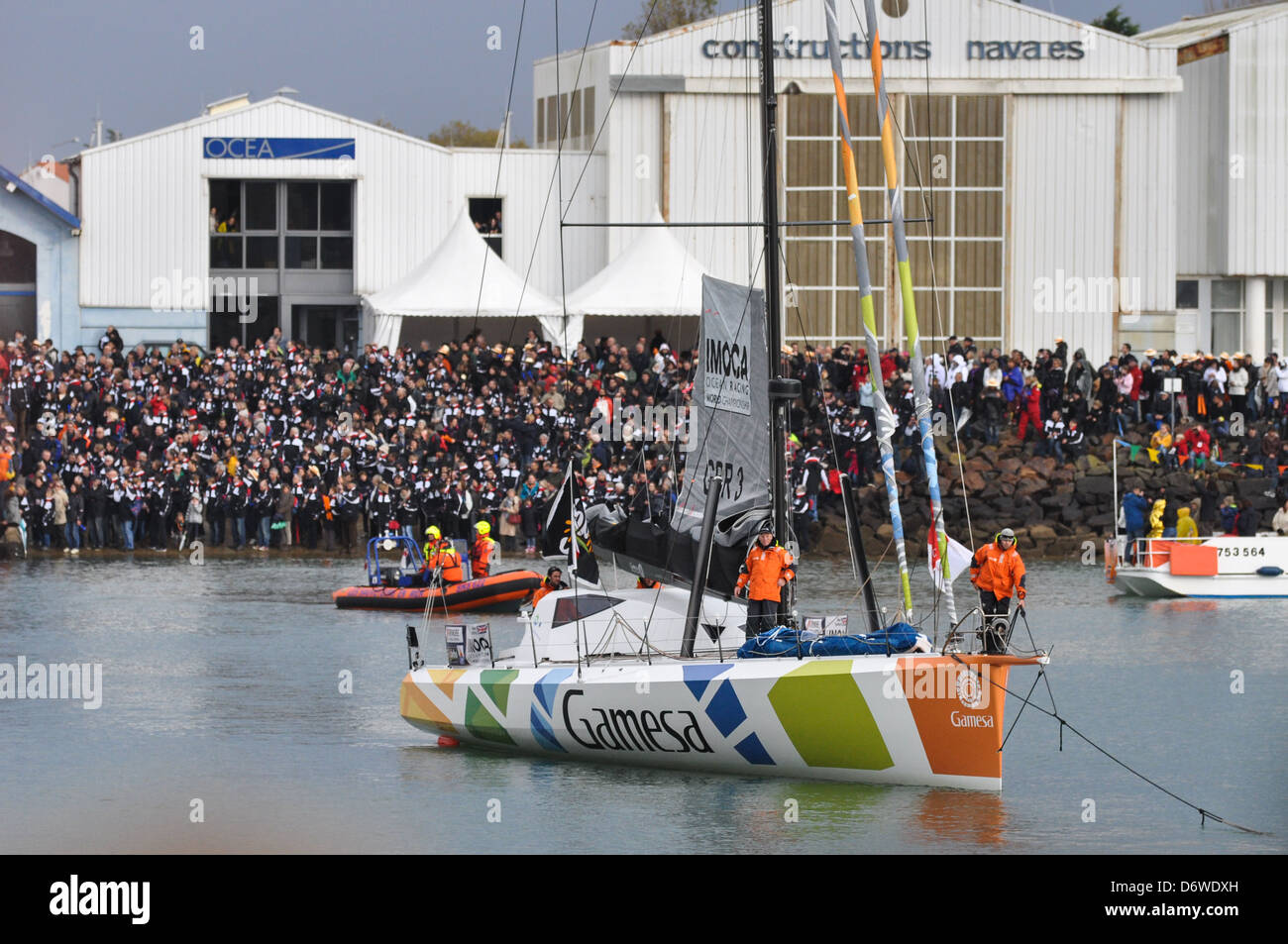 Mike Golding du groupe Gamesa de Vendée Globe le 10 novembre 2012 aux Sables d'Olonne.Il est classé 6 Banque D'Images