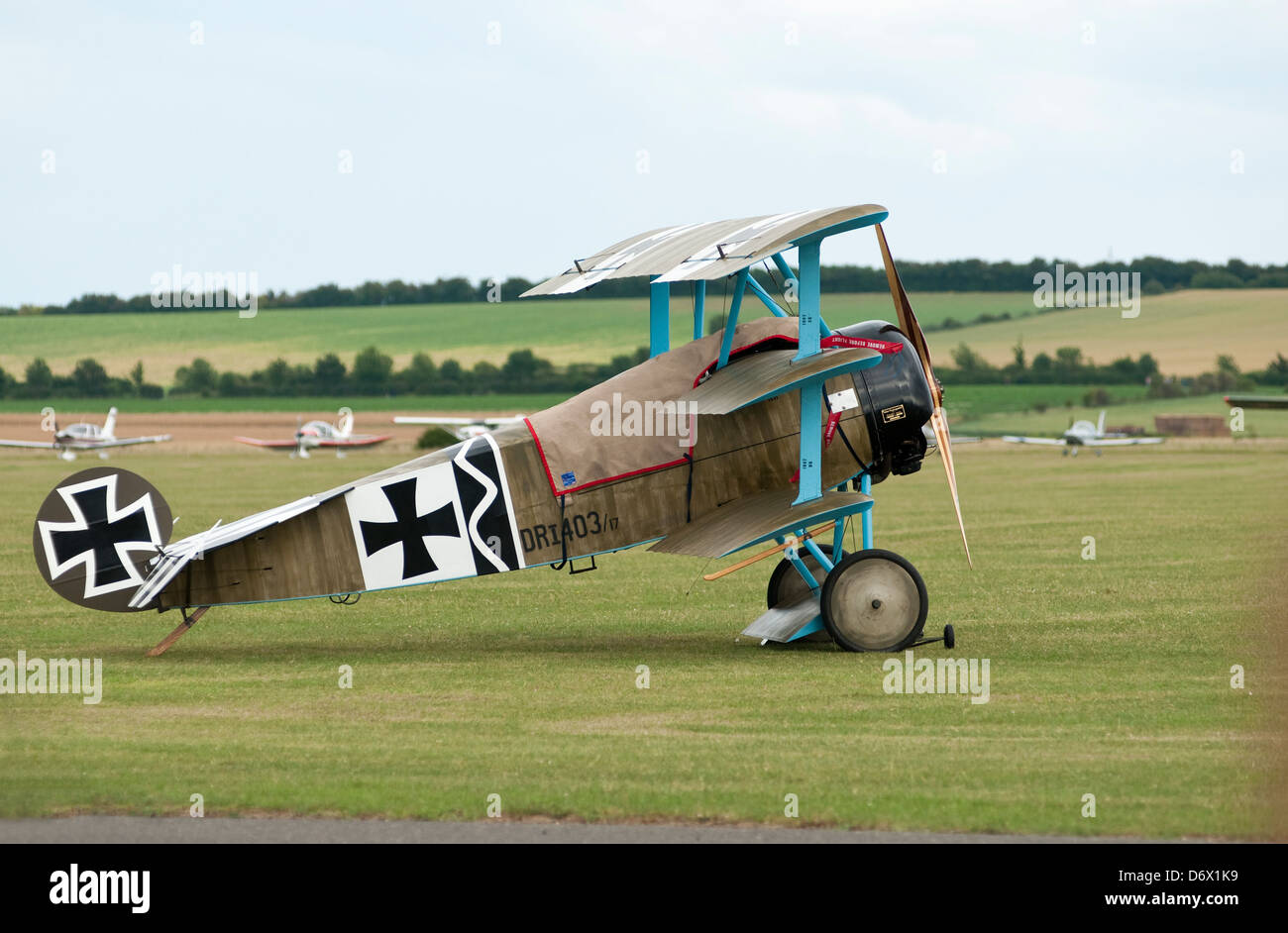 Une 'Première Guerre mondiale' Allemand Fokker Triplane avions stationnés sur un aérodrome. Banque D'Images