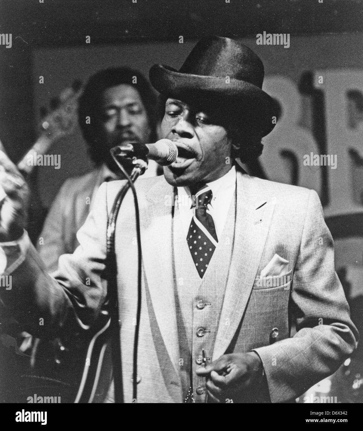 JUNIOR WELLS (1934-1998), chanteur de blues américain et harmoniciste de 1980 Banque D'Images