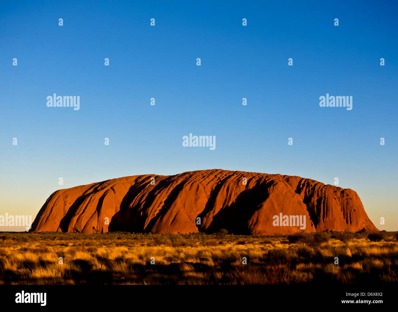 8625. L'Uluru ou Ayers Rock, Territoire du Nord, Australie Banque D'Images