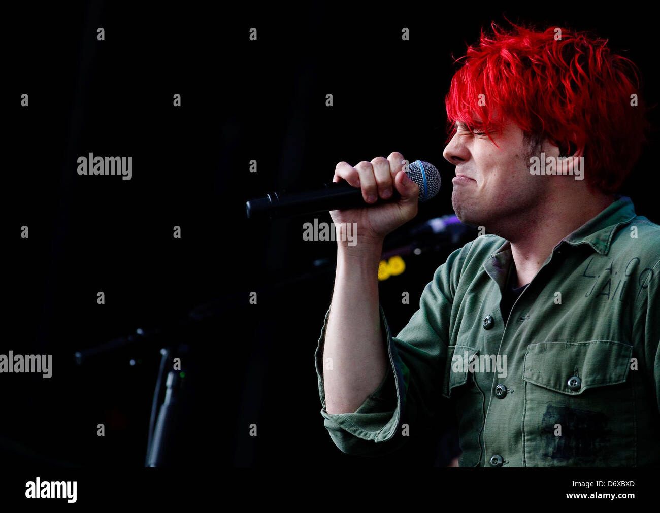 Le chanteur Gerard Way de My Chemical Romance sur la scène principale. T dans le parc 2011, balado, Kinross, Scotland Banque D'Images