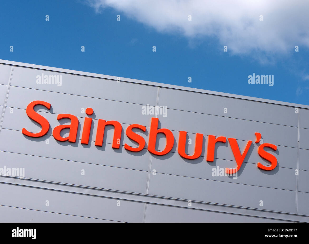 Supermarché Sainsbury's logo orange sign Banque D'Images