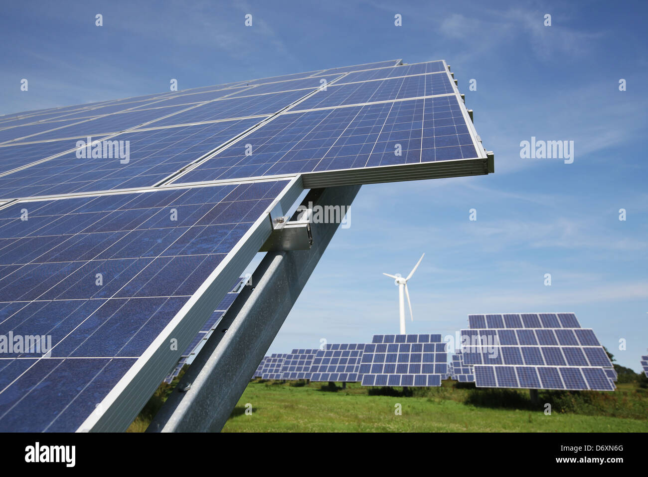 Nordhackstedt, Allemagne, ferme solaire composé de systèmes de suivi Banque D'Images