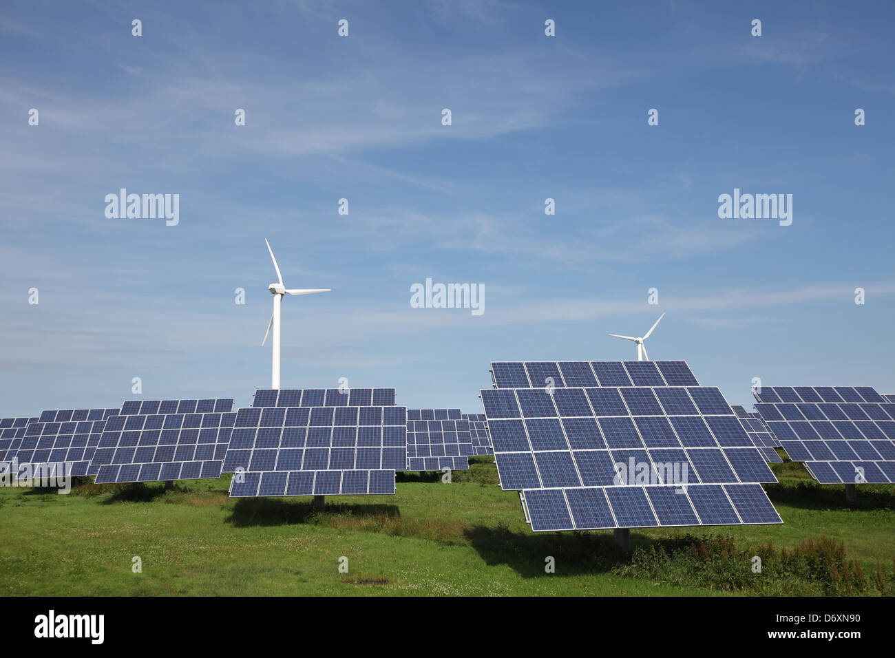 Nordhackstedt, Allemagne, ferme solaire composé de systèmes de suivi Banque D'Images