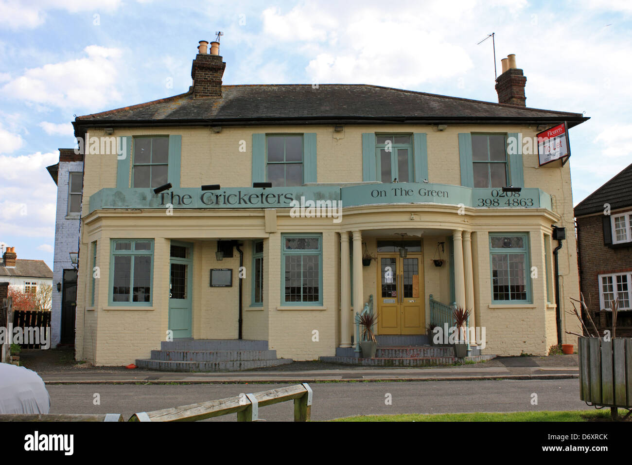 Le Cricketers pub Weston vert, ESHER, Surrey, Angleterre, Royaume-Uni. Banque D'Images