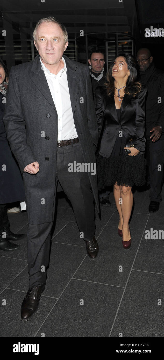 Salma Hayek et François Pinault Paris Fashion Week Automne/Hiver 2012 - Alexander McQueen- Hors Départs Paris, France - Banque D'Images