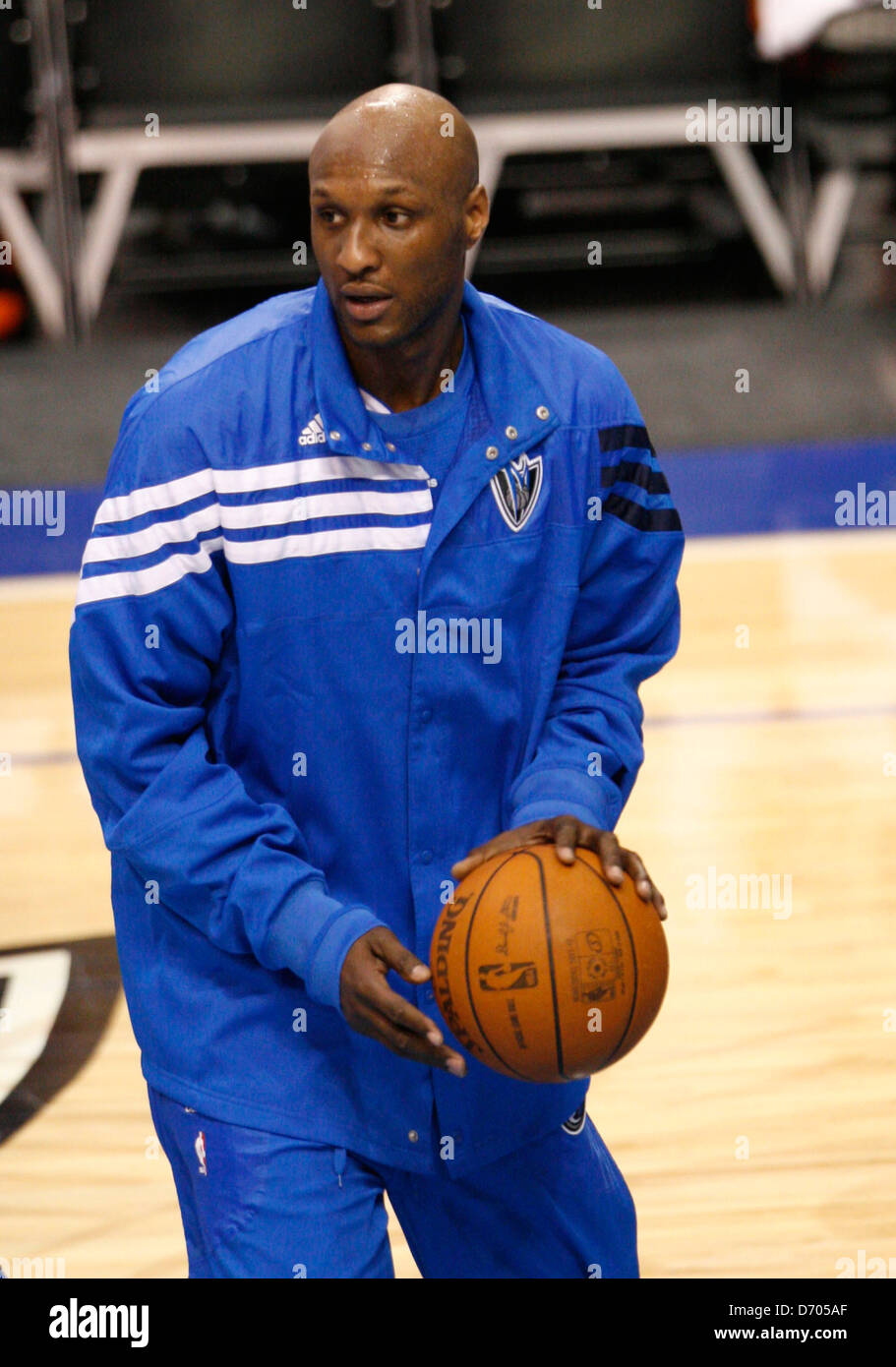 Lamar Odom en préchauffage pour les Mavericks de Dallas qu'ils prennent en Utah Jazz Dallas, Texas - 03.03.12 Banque D'Images