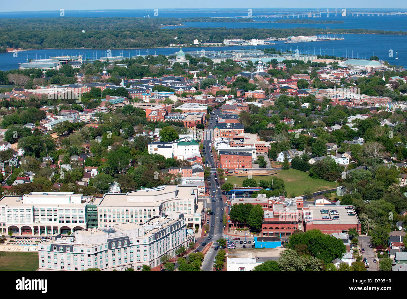 Le centre-ville avec l'Académie Navale d'Annapolis et de la baie de Chesapeake à distance Banque D'Images