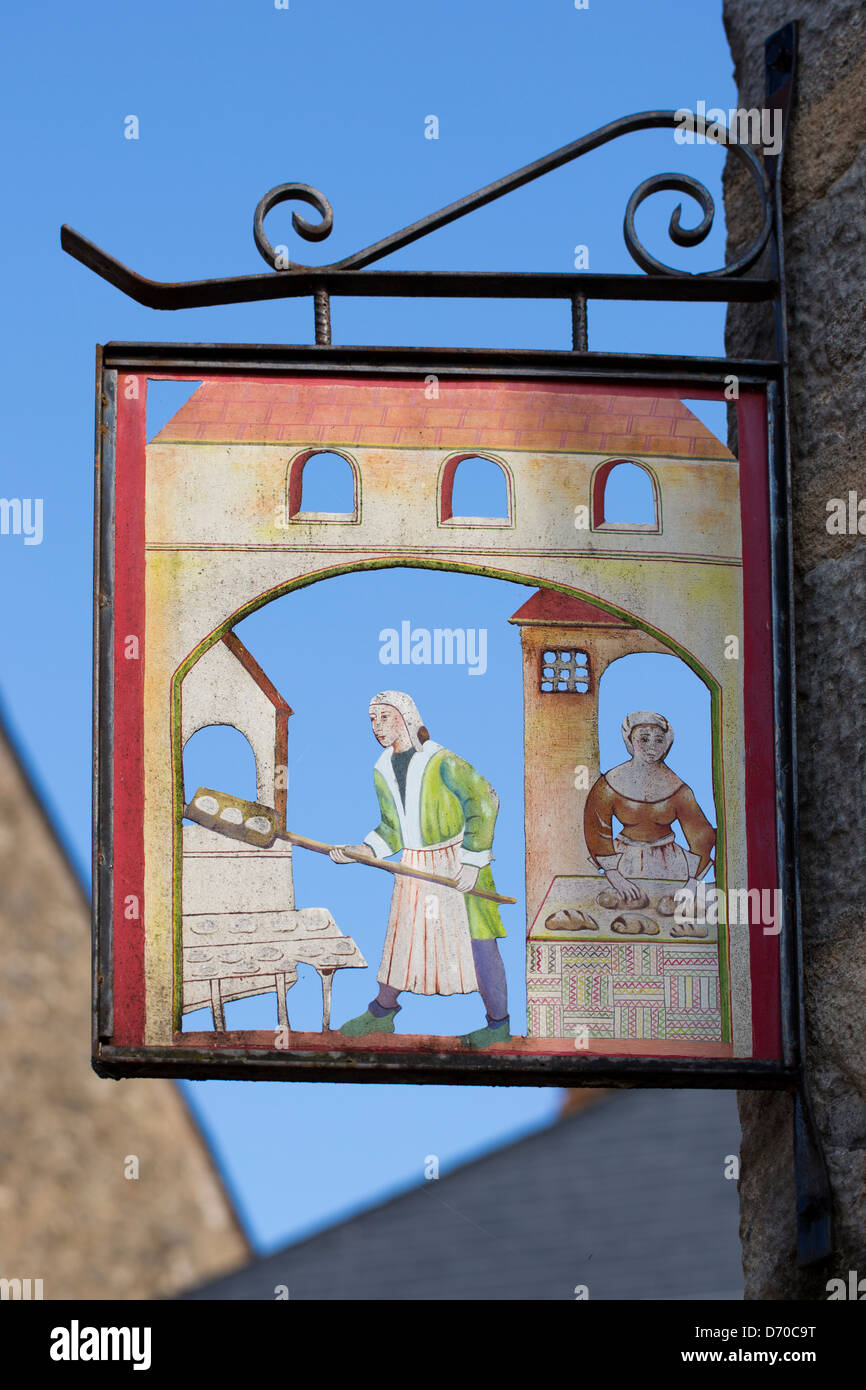 Signe traditionnel pour boulangerie boulangerie dans Parce-Sur-Sarthe, France Banque D'Images