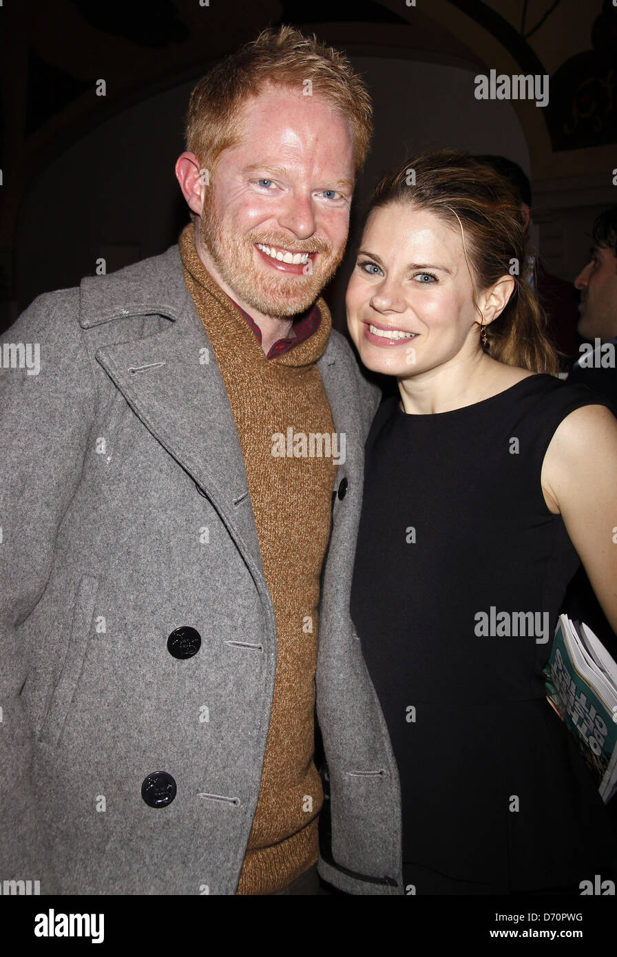 Celia Keenan-Bolger et Jesse Tyler Ferguson après la soirée de clôture pour la partie Rappel ! La production de 'Merrily nous rouler le long' Banque D'Images