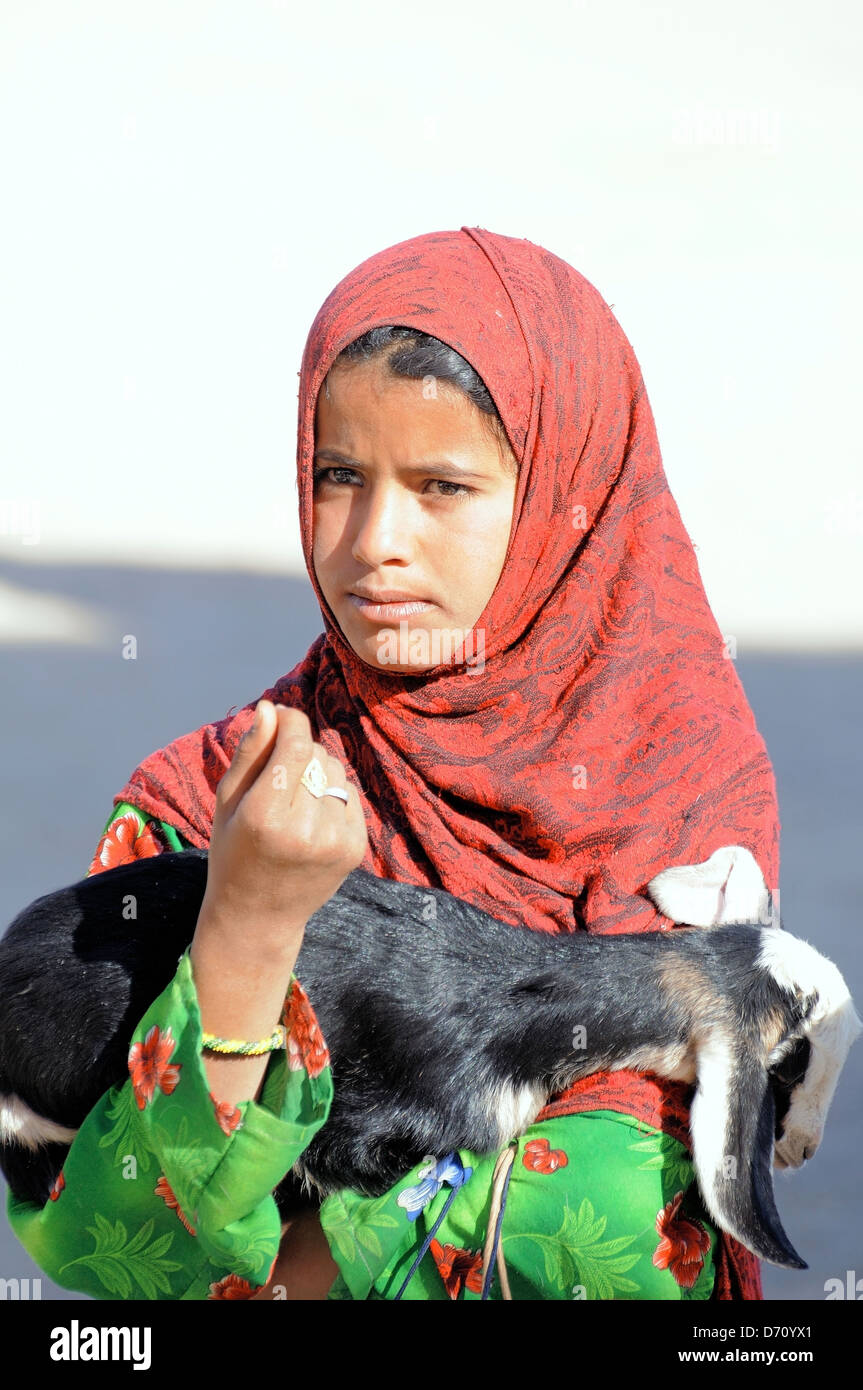 Portrait d'un Bédouin girl, Hurghada, Egypte, Afrique du Sud Banque D'Images