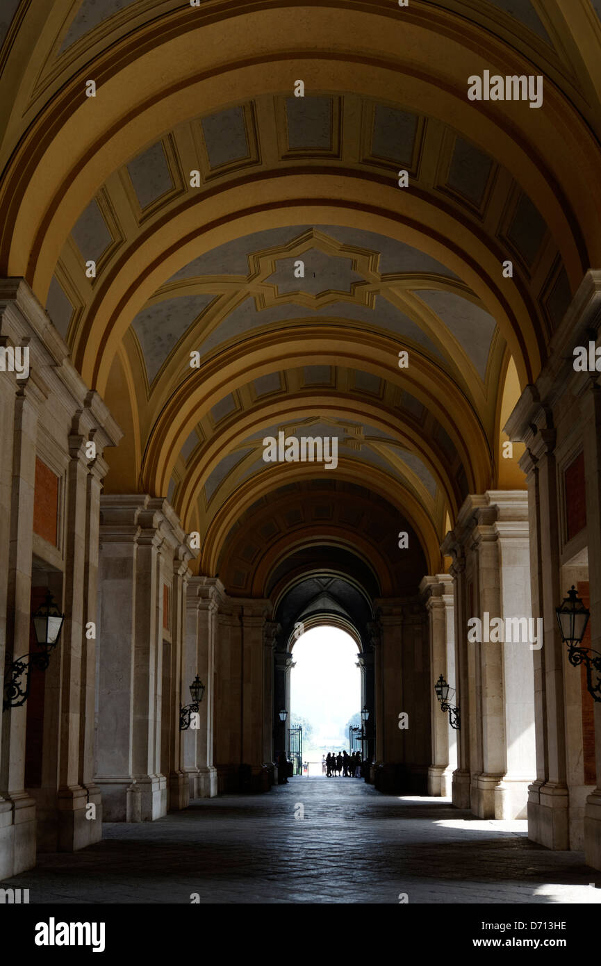 Caserta.Campania. L'Italie. Vue de la galerie centrale, un splendide palais Royal trois nef portique avec une série d'Bigliemi marbl Banque D'Images