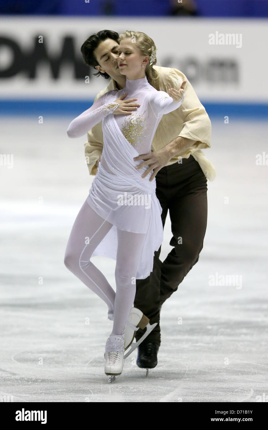 Kaitlyn Weaver et Andrew Poje (CAN), le 12 avril 2013 - Patinage Artistique : Danse sur glace danse libre au cours de l'ISU World Team Trophy 2013 à Tokyo, Japon. (Photo de Koji Aoki/AFLO SPORT) Banque D'Images
