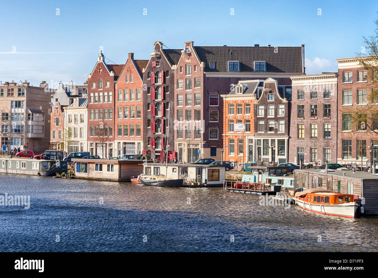 Amsterdam, Hollande du Nord, Waalseilandgracht, Pays-Bas, Gracht, Banque D'Images
