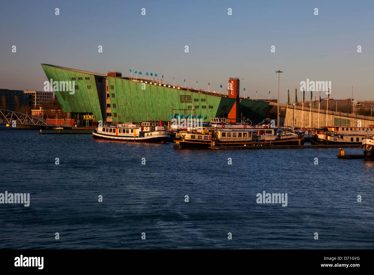 Le Centre des sciences Nemo, Amsterdam, Hollande du Nord, Pays-Bas Banque D'Images