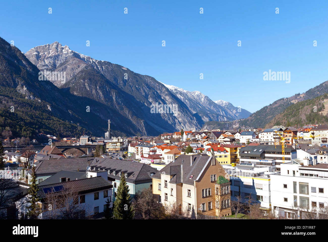 Vue sur la petite ville de Landeck, dans l'Oberland tyrolien , Autriche Banque D'Images