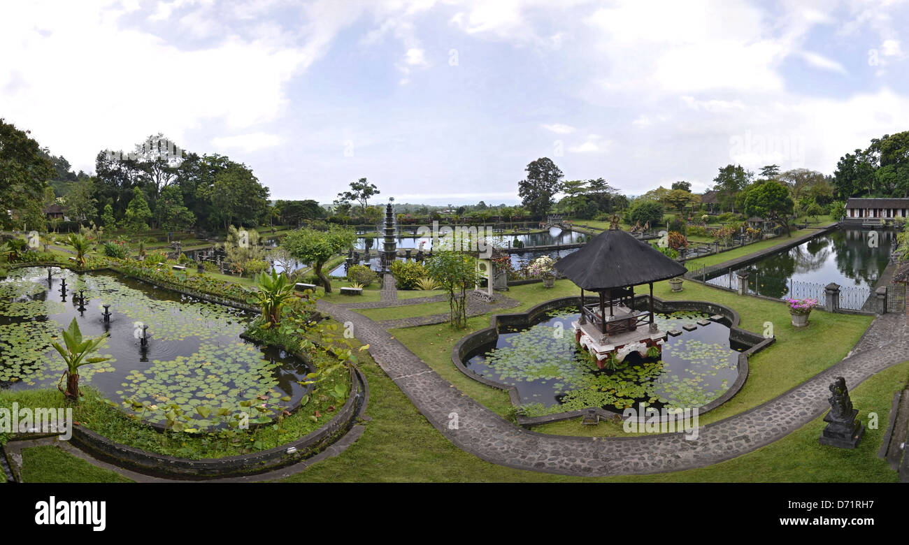 Panorama de Tirtagangga water palace dans l'île de Bali, Indonésie Banque D'Images