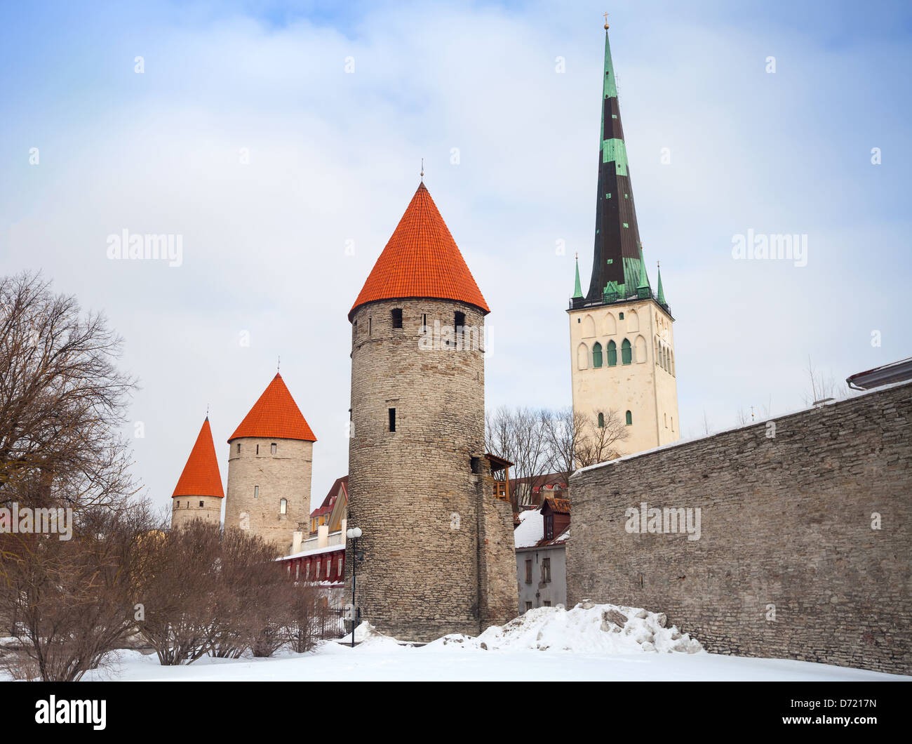 L'ancienne forteresse de pierre et de hauteur de la cathédrale. Tallinn, Estonie voir Banque D'Images