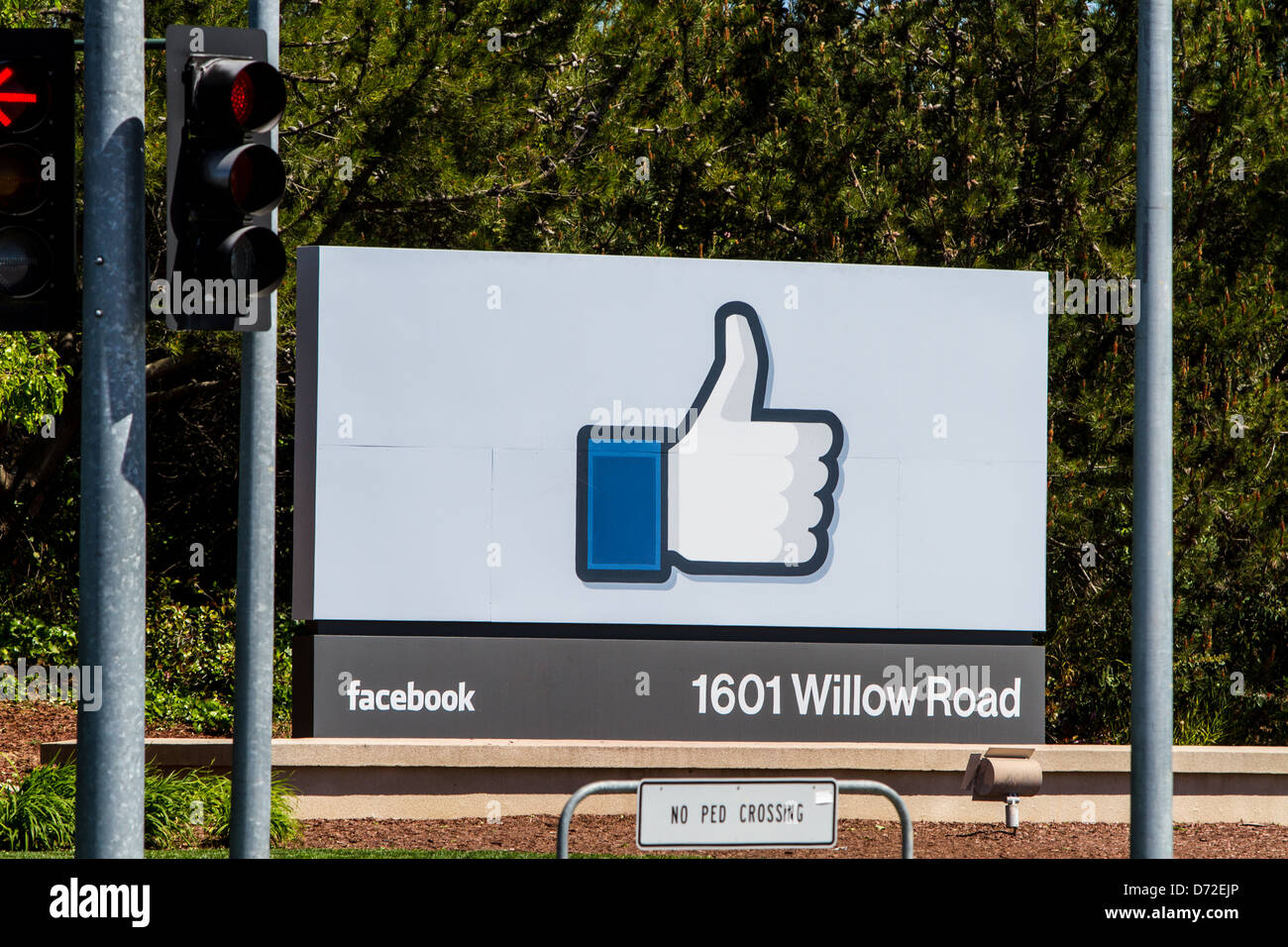 Facebook sign 1601 willow road Banque de photographies et d’images à ...