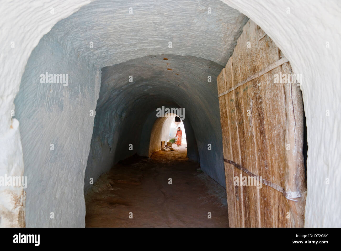 Habitations troglodytes (maisons construites sous terre), Matmata, Tunisie Banque D'Images