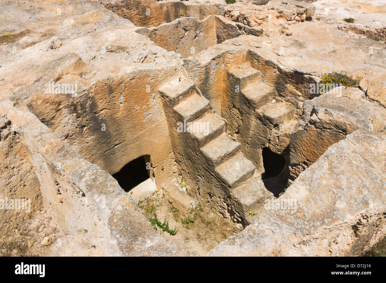 Les catacombes, phénicien chambre souterraine tombe avec la calligraphie la plus ancienne trouvée sur le rocher, près de Sousse, Tunisie Banque D'Images