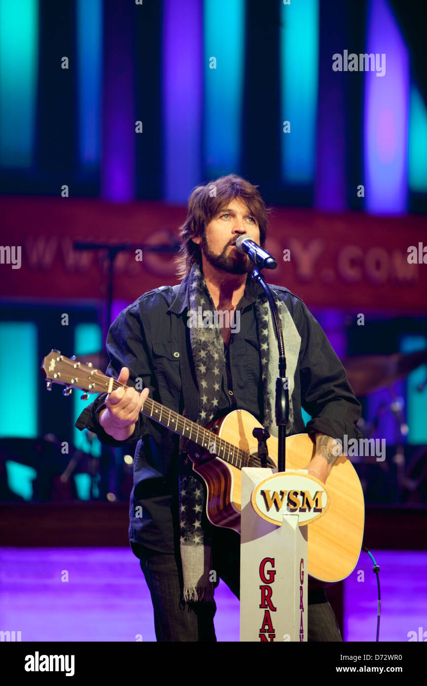 Billy Ray Cyrus en prestation au Grand Ole Opry, Nashville, Tennessee USA Banque D'Images