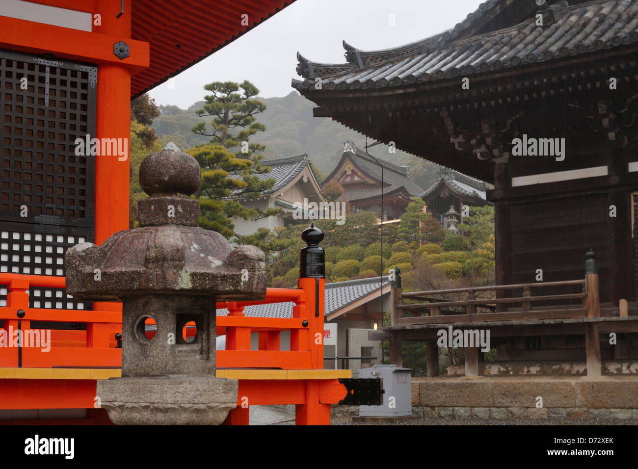 Temple Kiyomizu dans la pluie, sites du patrimoine culturel, Kyoto, Japon Banque D'Images