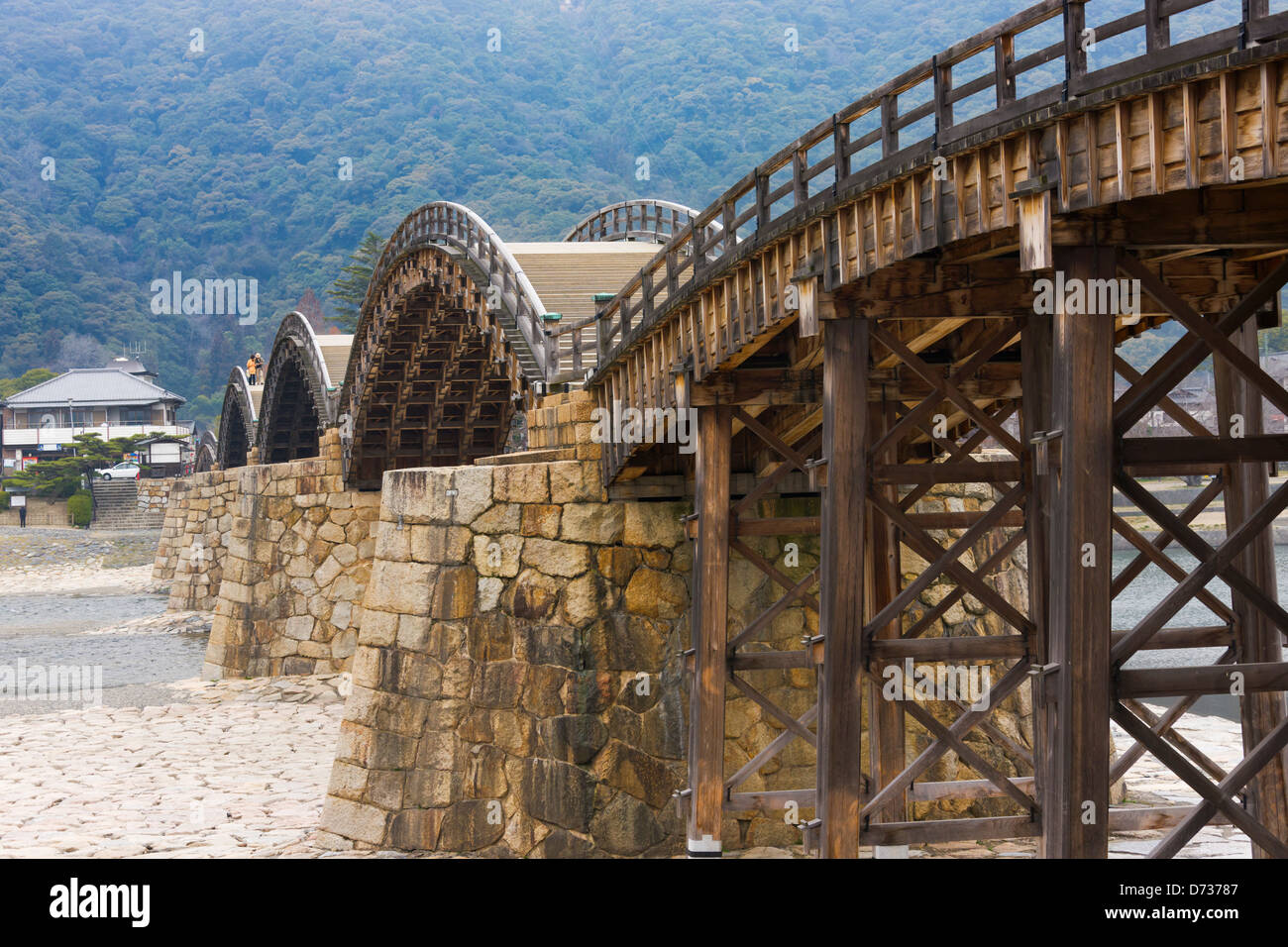 Pont Kintai-kyo, pont en arc en bois historique, le Japon Iwakuni, Banque D'Images