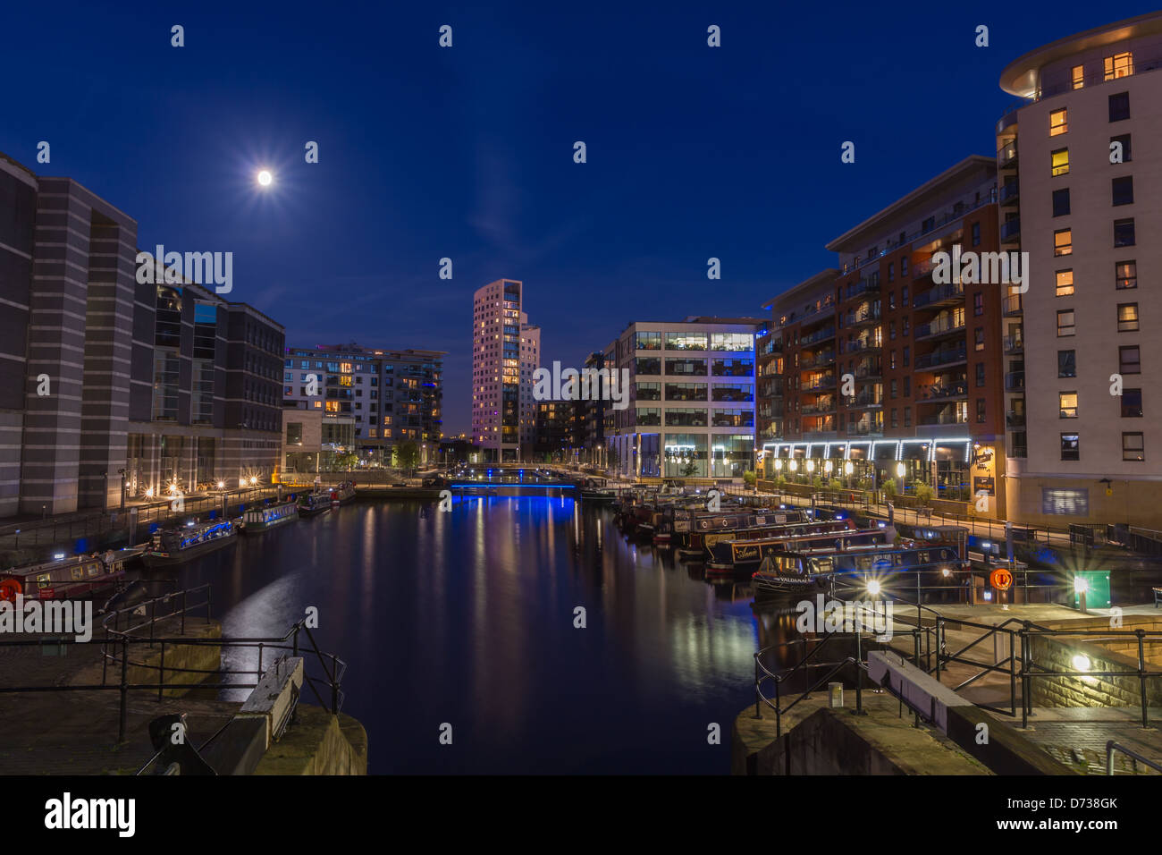 Nuit à Leeds, Clarence Dock Banque D'Images