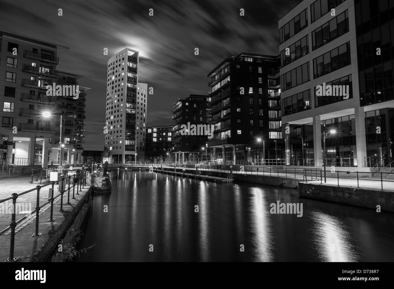 Nuit à Leeds, Clarence Dock Banque D'Images