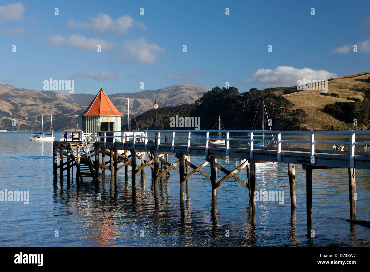 Akaroa village de la péninsule de Banks, île du Sud, Nouvelle-Zélande Banque D'Images