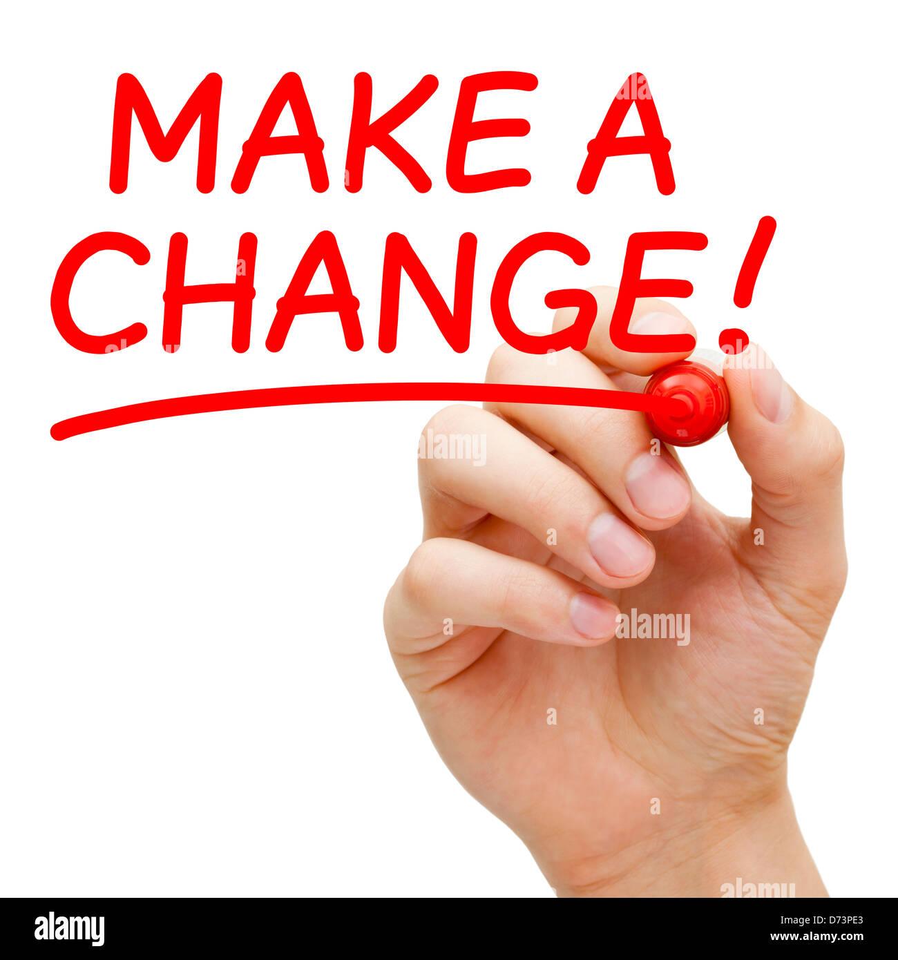 La main faire un changement avec marqueur rouge sur transparent essuyer. Banque D'Images