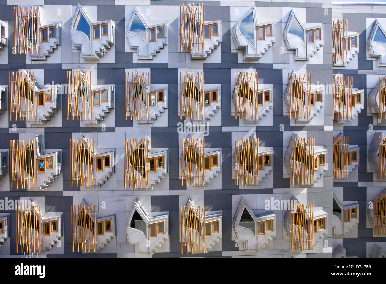 Détail des fenêtres du Parlement écossais. Banque D'Images