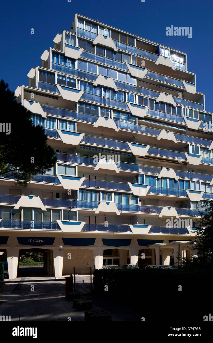 La Grande-Motte, Montpellier, France. Architecte : Jean Balladur, 1970. Image extérieur de la Grande Motte. Banque D'Images