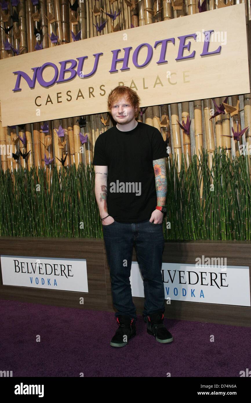 Las Vegas, USA. 28 avril 2013. Ed Sheeran au Nobu Hotel Restaurant et bar-salon de l'inauguration, le Jardin des Dieux, Nobul Oasis Piscine Hôtel Caesars Palace, Las Vegas, NV le 28 avril 2013. Photo par : James Atoa/Everett Collection/Alamy Live News Banque D'Images